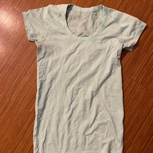 Lululemon Swiftly Tech Shirt - Size 6